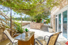 Paco's Resort Luxury Villa 32